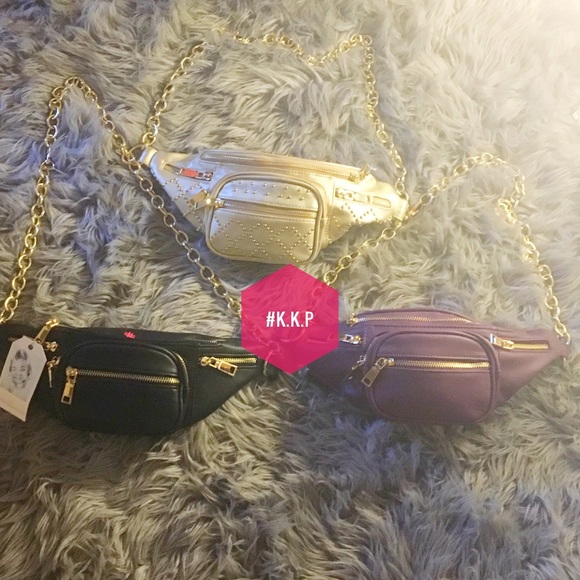 Fanny Pack Galore - Picture 1 of 1